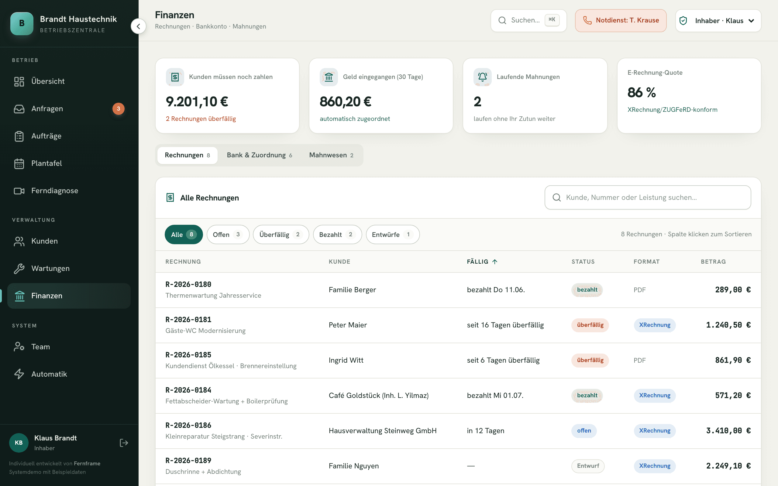 Modul Finanzen: Rechnungsliste mit Status und Mahnstufen